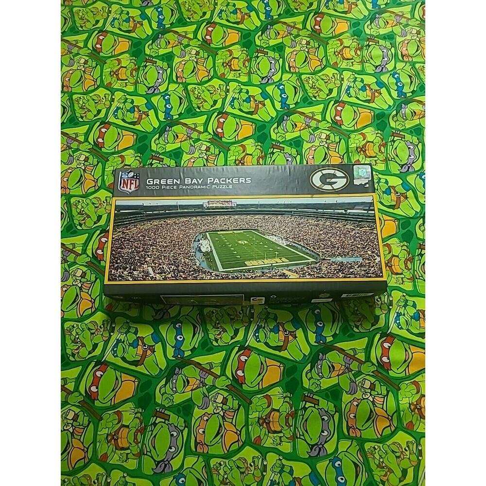 MasterPieces - Green Bay Packers - NFL 1000 Piece Panoramic Jigsaw Puzzle Used